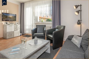 Fernseher, Stereoanlage