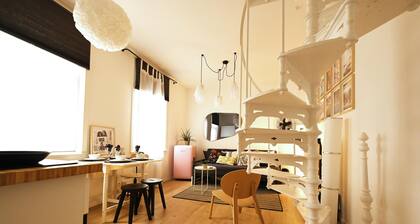Stylish Central Duplex: Heart of Brussels