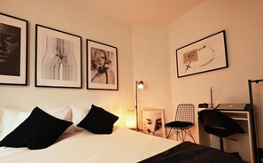 1 bedroom, in-room safe, desk, iron/ironing board