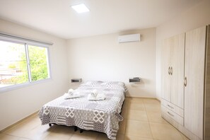 Family Apartment, 2 Bedrooms | 2 bedrooms, free WiFi