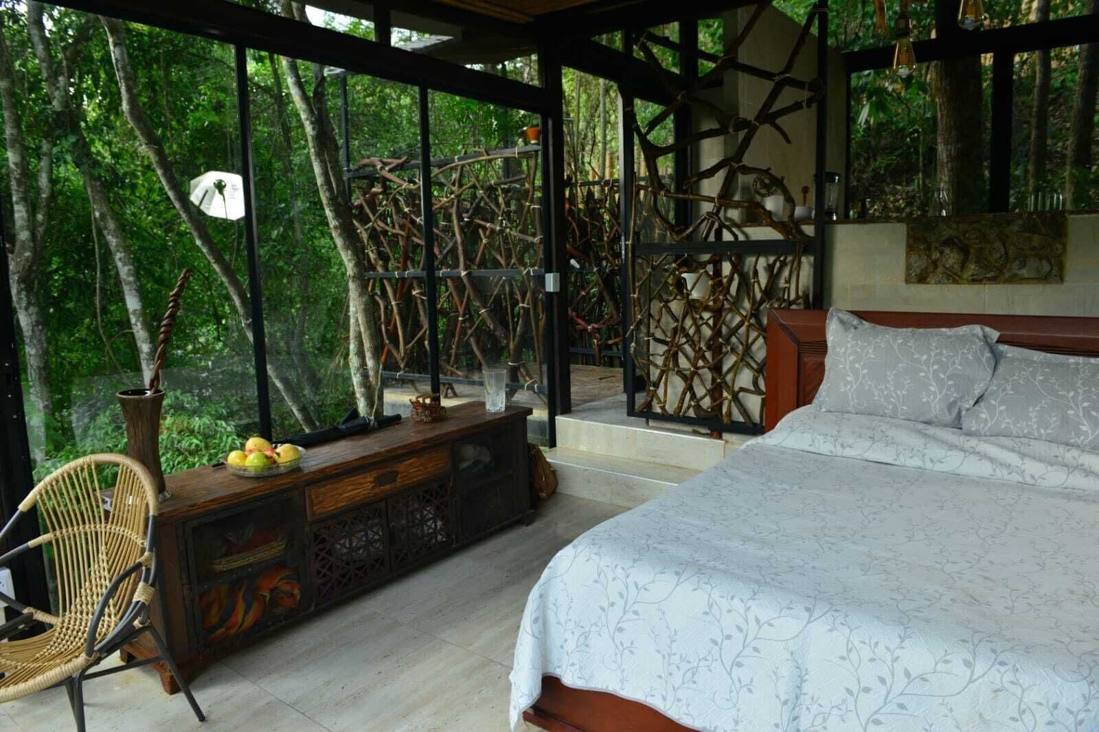 Luxury Cabin | Bathroom | Rainfall showerhead, towels, soap