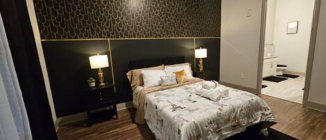 2 chambres, fer et planche à repasser, Wi-Fi, draps fournis