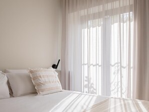 2 bedrooms, iron/ironing board, internet, bed sheets - HommyHome Duque de Veragua 001 (Sevilla)