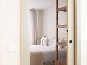 1 chambre, fer et planche à repasser, accès Internet, draps fournis