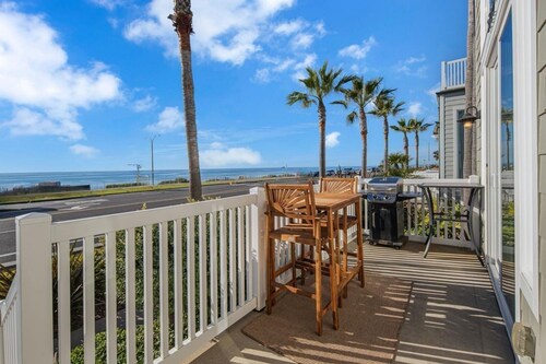 A Beachfront Fairytale in Carlsbad