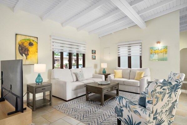 Smart TV - 3BR 2BA Near Eagle Beach w/ Private Pool (Noord)