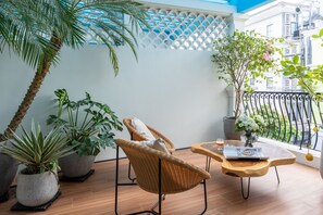 Design Villa - Domdom Villa Halong (Ha Long)