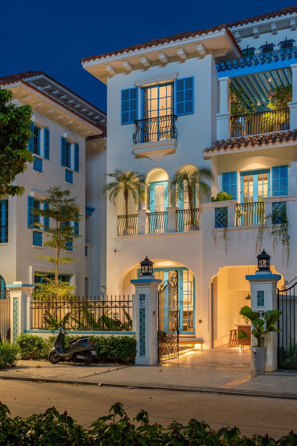 Fachada de la propiedad