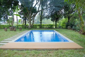 Outdoor pool - Villa ChavaMinerva Hanni Ciater with Pool (Ciater)