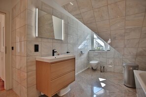 Doccia, asciugacapelli