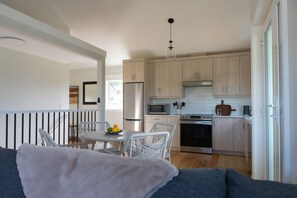 Interior - Seabreeze Haus Lantzville (Entire Guest-Suite) (Lantzville)