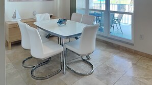 Kondominium (2 Bedrooms) | Fasilitas properti