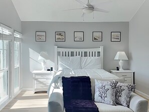 Condo (2 Bedrooms) | Property amenity