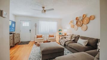 Smart TV, video games