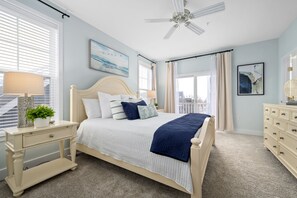 3 chambres, bureau, fer et planche à repasser, lit parapluie