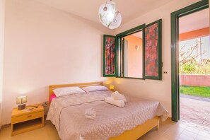 2 bedrooms, free WiFi, bed sheets - Villetta Tamari 300 meters from the sea, Melendugno, Italy (Melendugno)