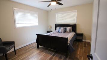 4 bedrooms, iron/ironing board, travel cot, free WiFi