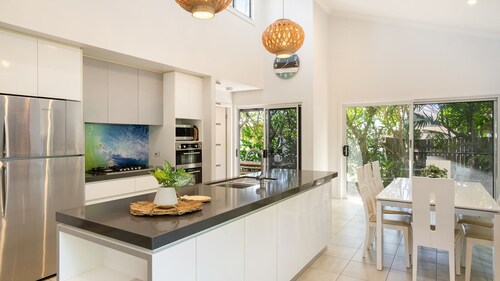Breezeway House - 38B Cypress Street