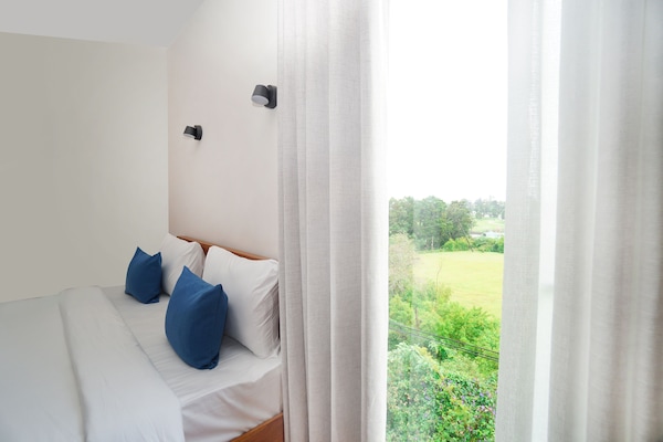 Decoración personalizada, muebles diferentes y escritorio