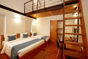 华丽木屋 | 特色装修、特色家居、办公桌、笔记本电脑工作区