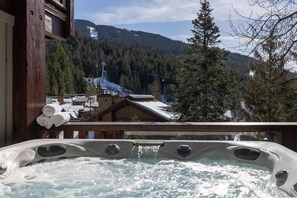 مغطس سبا خارجي