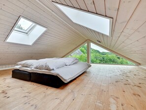 9 camere, accesso a Internet