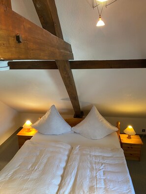 1 bedroom, free WiFi, bed sheets - Apartment 'Haus Cürsgen - Ferienwohnung Jana' with Wi-Fi (Berlin)