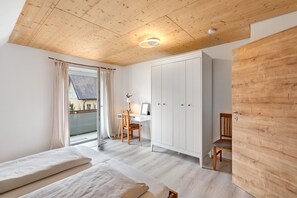 2 dormitorios, tabla de planchar con plancha, wifi gratis y ropa de cama