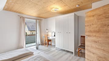 2 makuuhuonetta, silitysrauta/-lauta, ilmainen Wi-Fi, vuodevaatteet