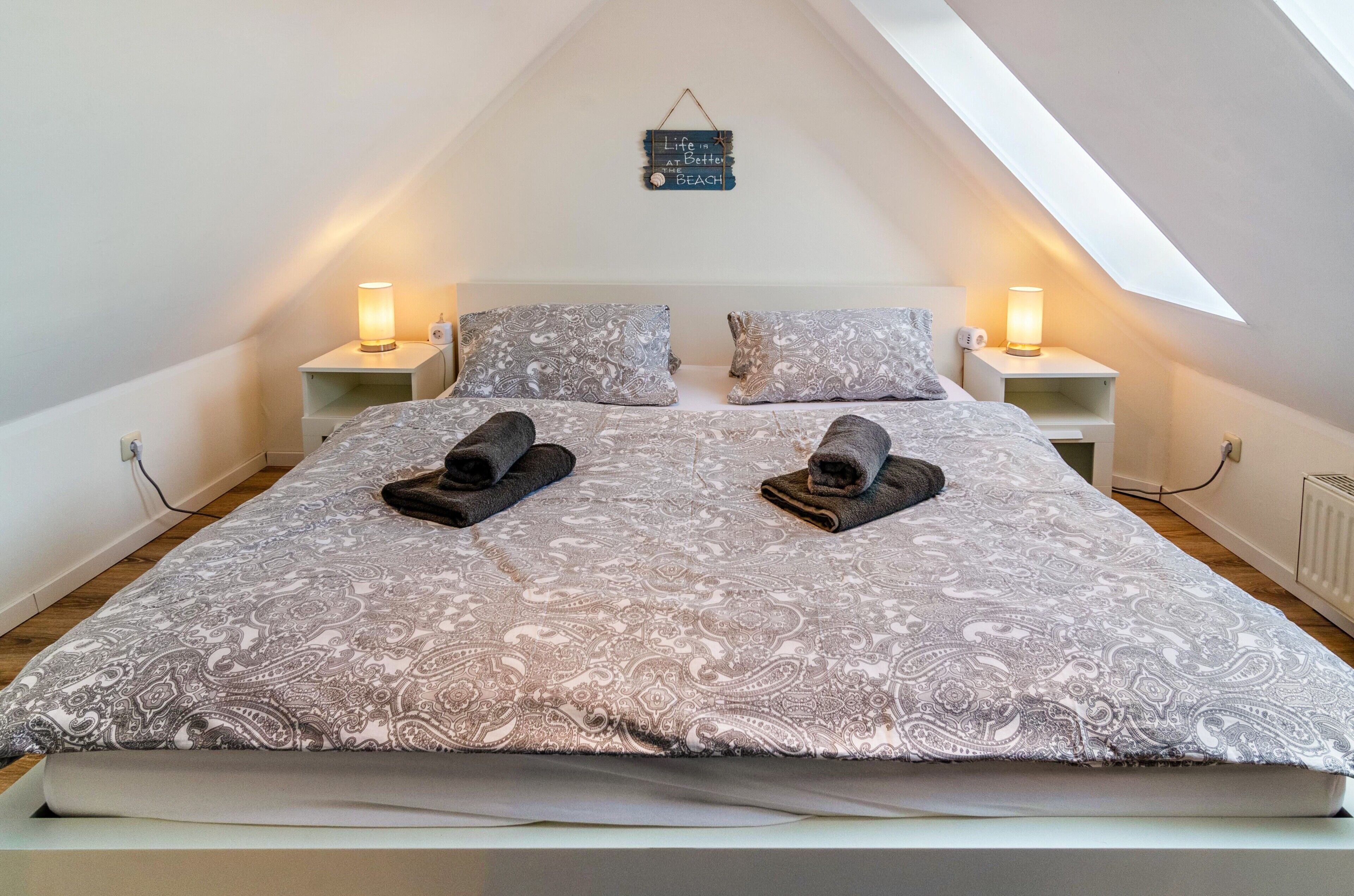 1 多间卧室、免费 WiFi、床单