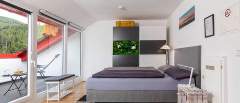 1 bedroom, free WiFi, bed sheets