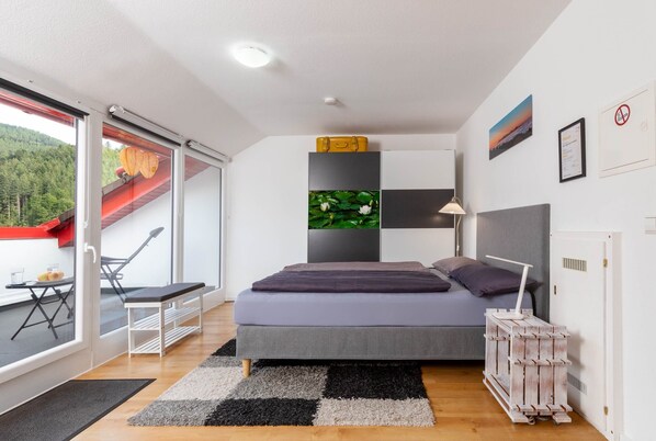 1 bedroom, free WiFi, bed sheets