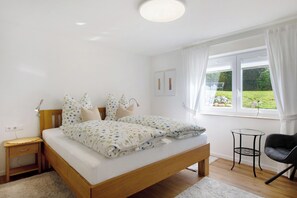 2 habitaciones, tabla de planchar con plancha y wifi gratis 