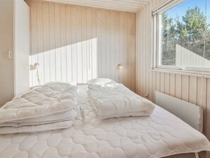 3 bedrooms, internet