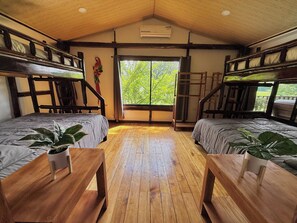 3 habitaciones, tabla de planchar con plancha y wifi gratis 