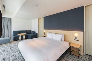 Habitación Deluxe, no fumadores (King) | Caja fuerte, wifi gratis, ropa de cama