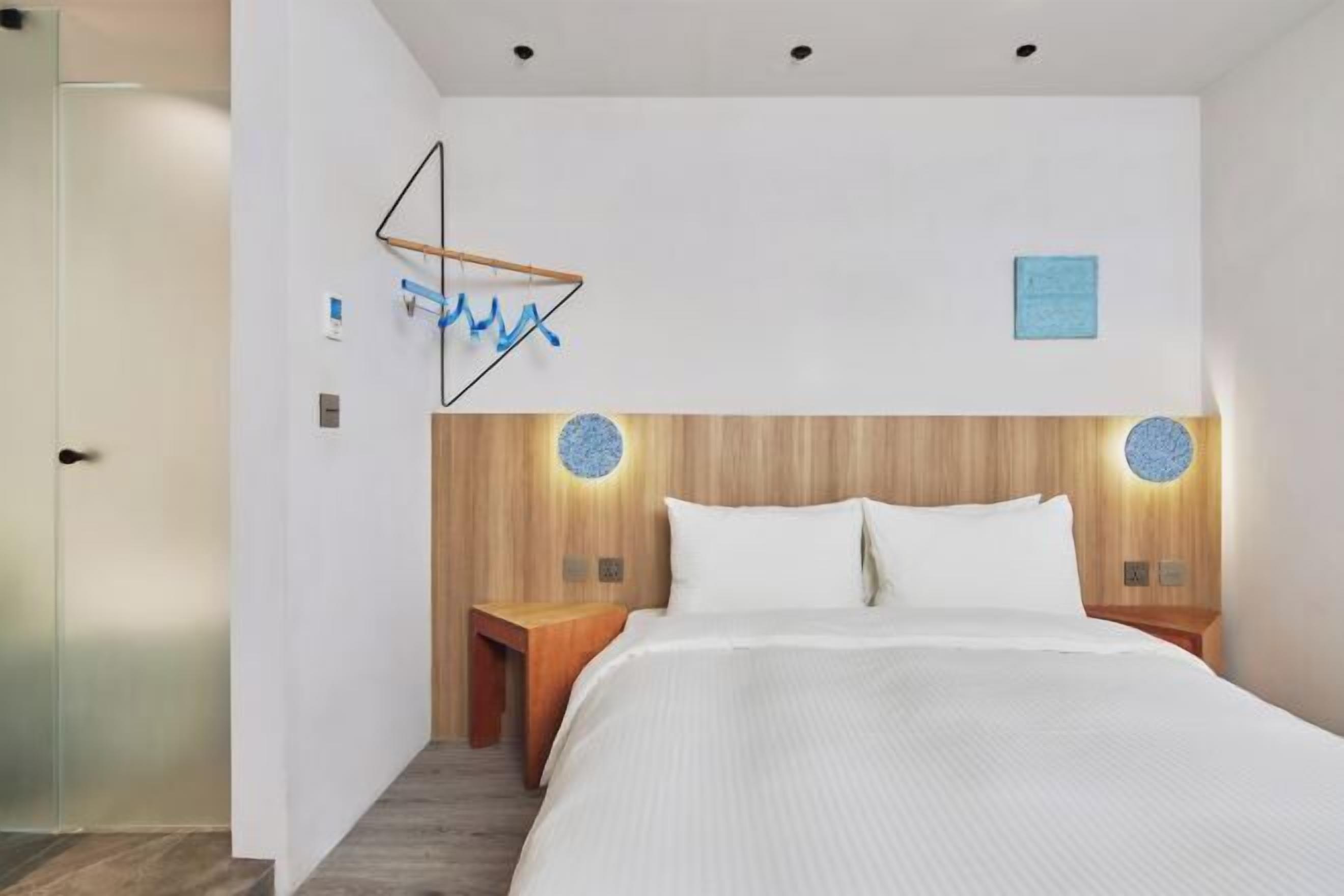 Desk, blackout drapes, iron/ironing board, free WiFi