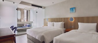 The Blue By Just Inn