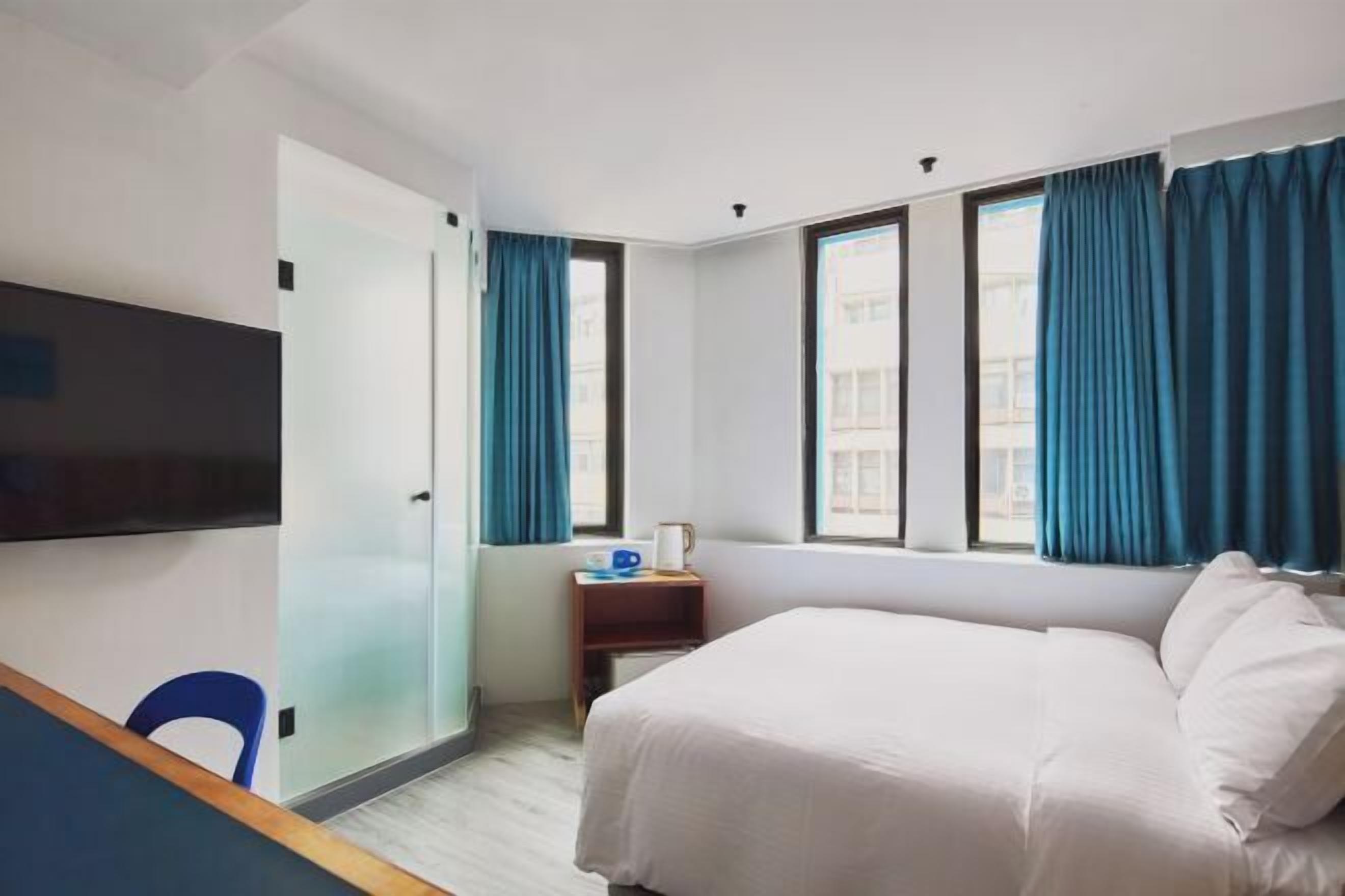 Desk, blackout drapes, iron/ironing board, free WiFi