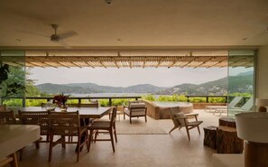 Outdoor dining - Zihua Bay Jewel: Lux 3-Bdrm PH steps from Beach (Zihuatanejo)