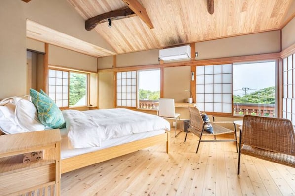 3 soverom, skrivebord, strykejern/-brett og wi-fi (inkludert)