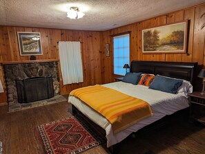 3 chambres, bureau, Wi-Fi gratuit, draps fournis