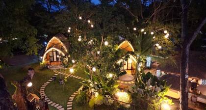 Luxury Modern Cabin in Bulacan w/ Pool Near Manila