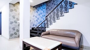 Unclassified image, 4 of 14, button - Roomshala 151 Shalimar Residency (New Delhi)
