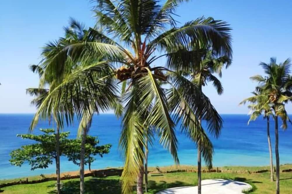 Pura Vida Varkala