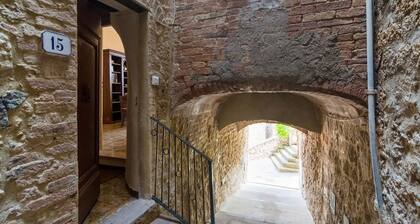 Cozy 2-Bedroom Apartment