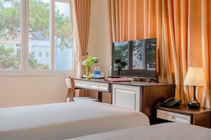 Senior Double or Twin City Room View | Desk, soundproofing, free WiFi, bed sheets - BIDV Central Da Lat Hotel (Da Lat)