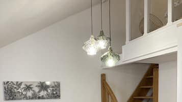Family Apartment | 4 bedrooms, iron/ironing board, free cots/infant beds, free WiFi