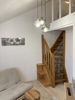 Family Apartment | 4 bedrooms, iron/ironing board, free cribs/infant beds, free WiFi