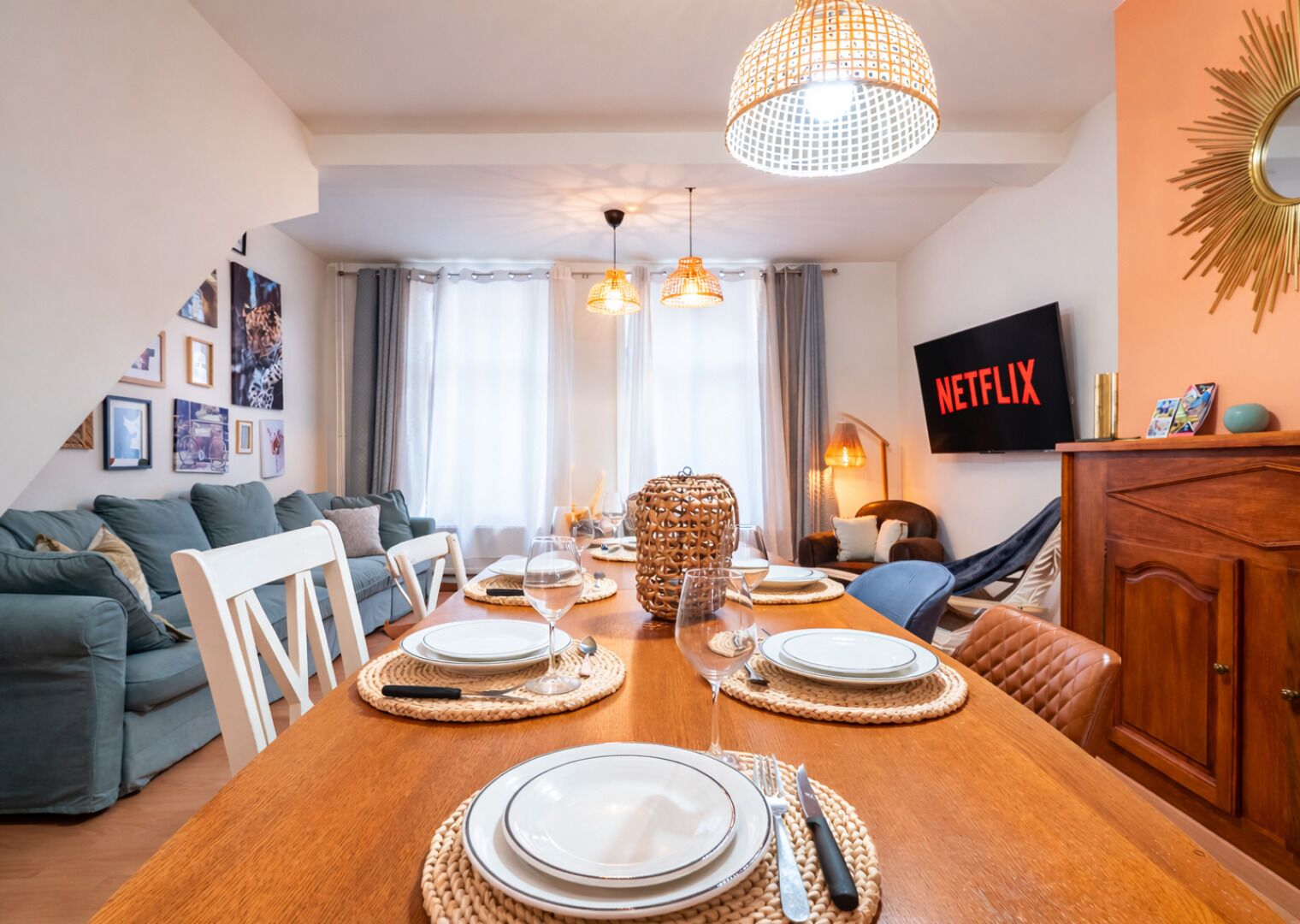 Smart TV 120 cm con canales de televisión digitales, Netflix